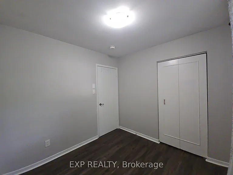 87 Wellington St E #MAIN LEVEL — Photo 27