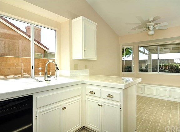 4th image of 2782 Cypress St