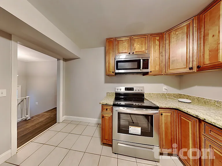 350 Waycross Dr — Photo 7