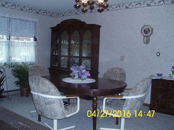 4th image of 100 Circle Dr