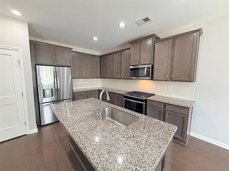 1769 Sanford Dr NW — Photo 9