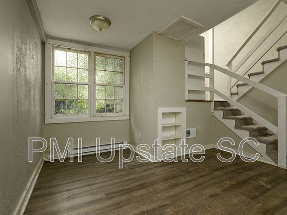 5th image of 181 N Fairview Ave Unit C