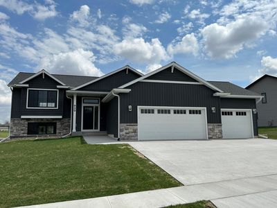 930 6th Ave NW, Dodge Center, MN, 55927