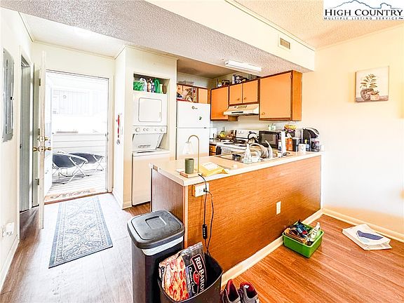 3rd image of 229 E King Street #23