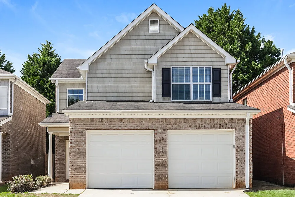 3 bed, 2.5 bath, 1700 sqft, $1,840 — Photo 1
