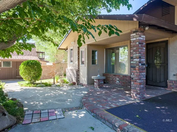 980 Shahar Ave, Lone Pine, CA 93545