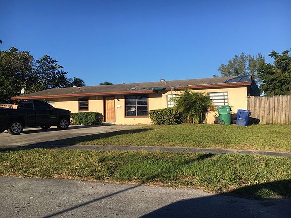 4th image of 4301 NW 195th St