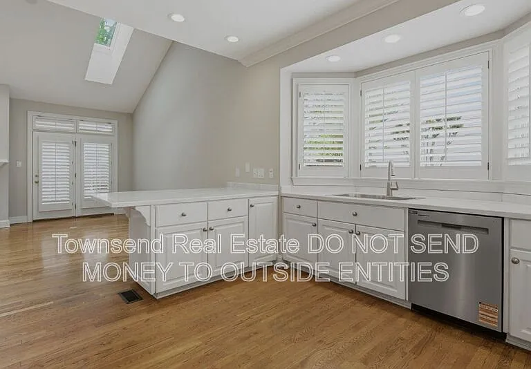 200 Litchfield Pl — Photo 16