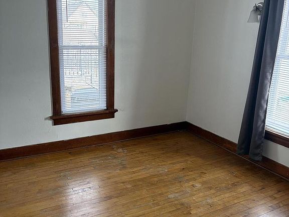 3rd image of 417 North 5th STREET