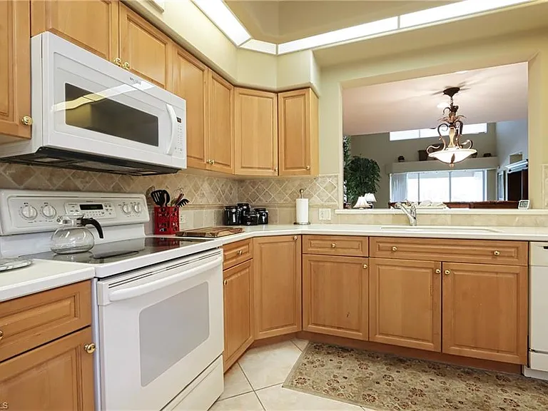 5815 Persimmon Way — Photo 5