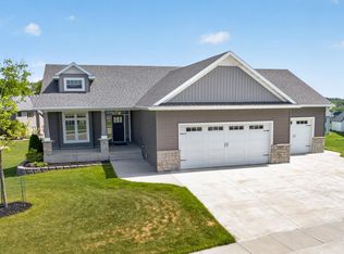1504 Century Corner Ln NE, Rochester, MN 55906