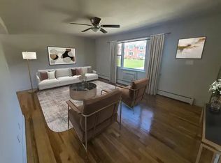 155 Salmon Brook Dr #155, Glastonbury, CT 06033