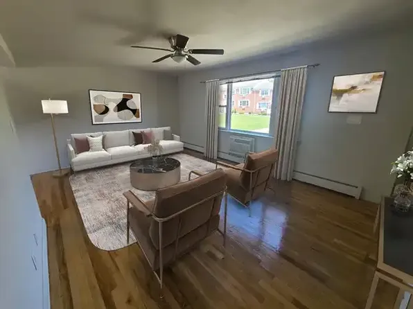 155 Salmon Brook Dr #155, Glastonbury, CT 06033