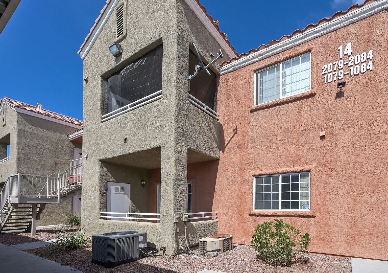 NE Near Nellis! Gated! Community Pool, Spa, Clubhouse & Park with playground!! — Photo 1
