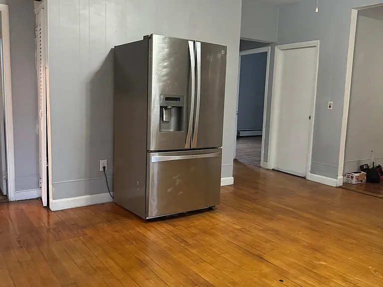 39 Opper St #1 — Photo 3