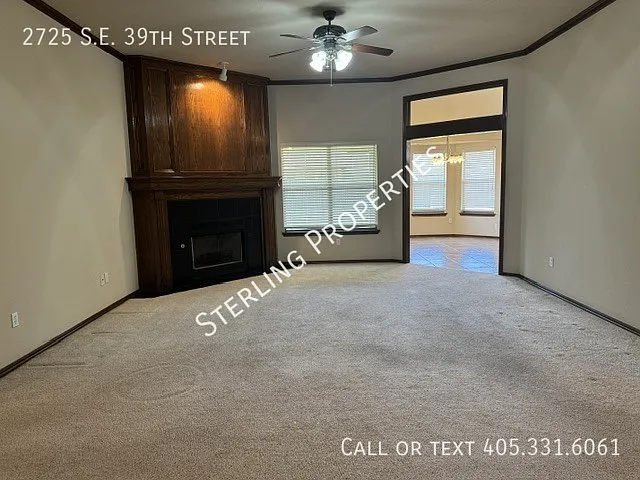 2725 SE 39th St — Photo 4