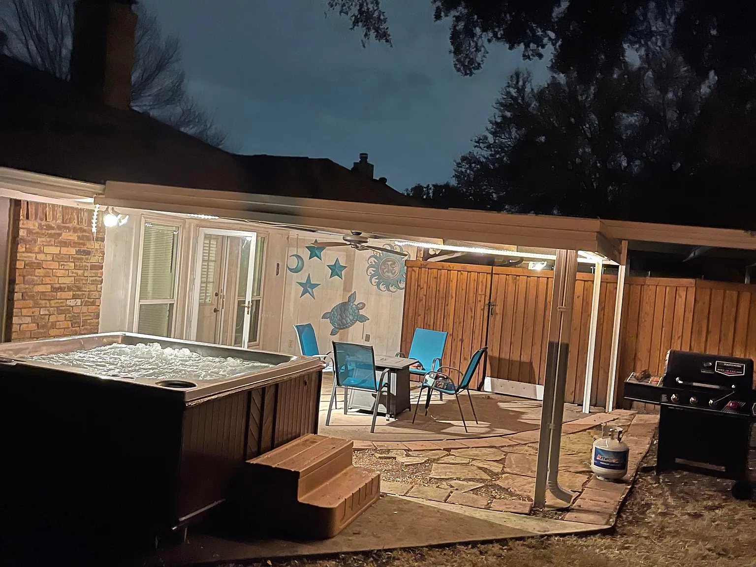 4 bed, 2059 sqft, $5,250 — Photo 4