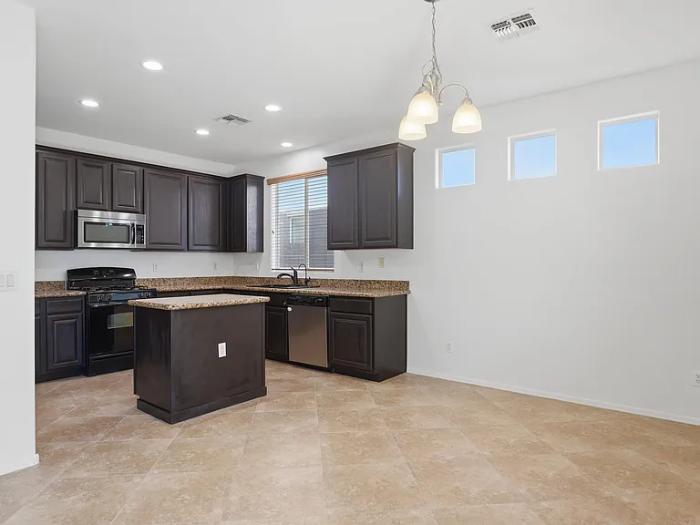 3073 S Passion Dr — Photo 3