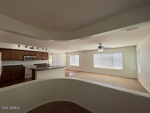 4 bed, 3.0 bath, 2595 sqft, $1,750 — Photo 4