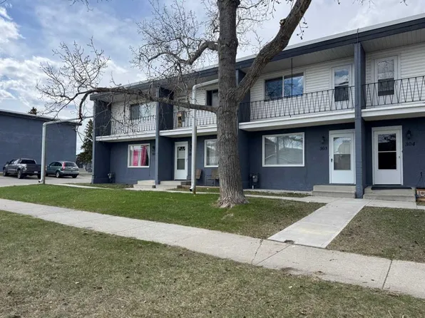 2211 E 19th St NE #303, Calgary, AB T2E 4Y5