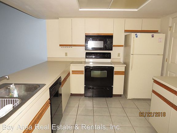 4th image of 18418 Aintree Ct