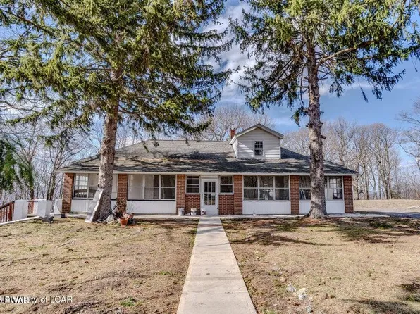 250 Parrish Rd, Laurel Run, PA 18706