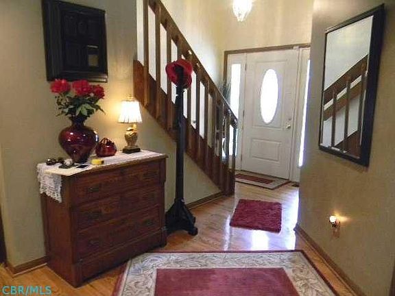 3rd image of 418 Blackgum Way
