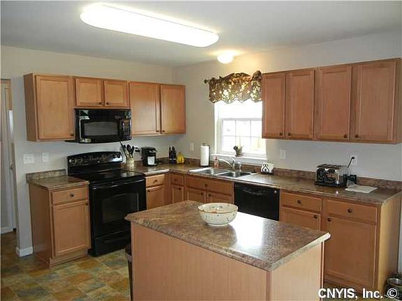 5th image of 103 Owls Nest Way
