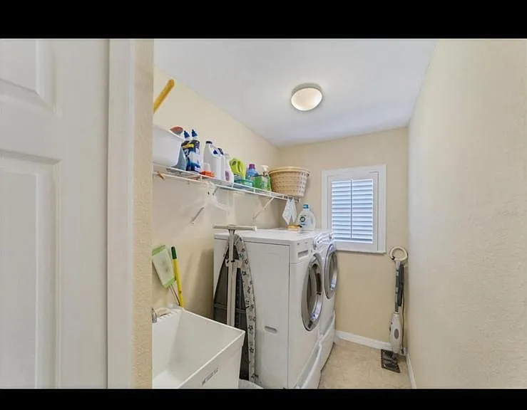 18327 Lamont Ave — Photo 12