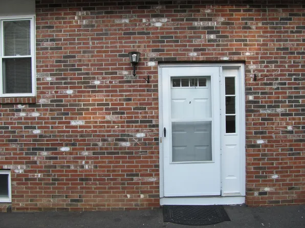 14 River Pl, Stamford, CT 06907