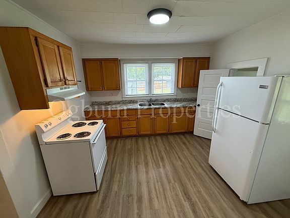 4th image of 3867 Leo St