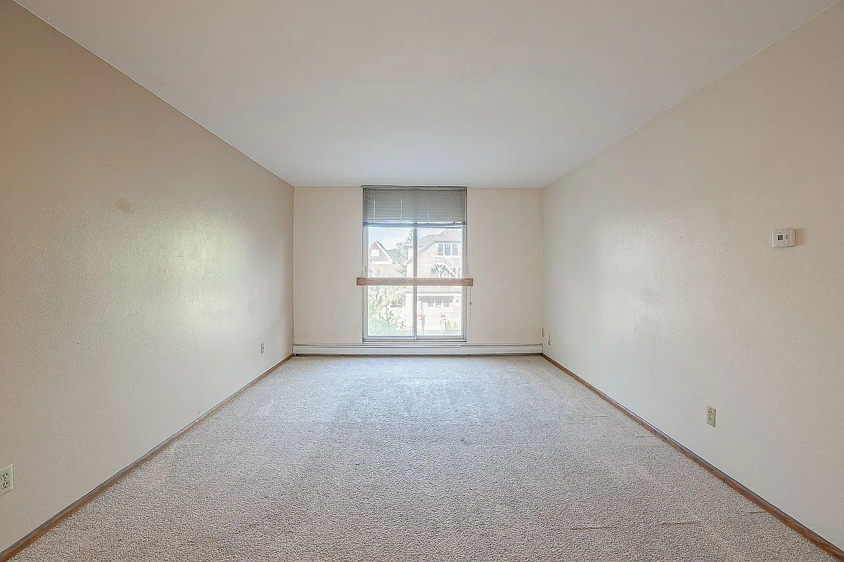 Building Photo - 3055 N Oakland Ave