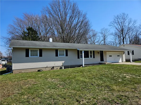 3211 McKee Rd, Erie, PA 16506