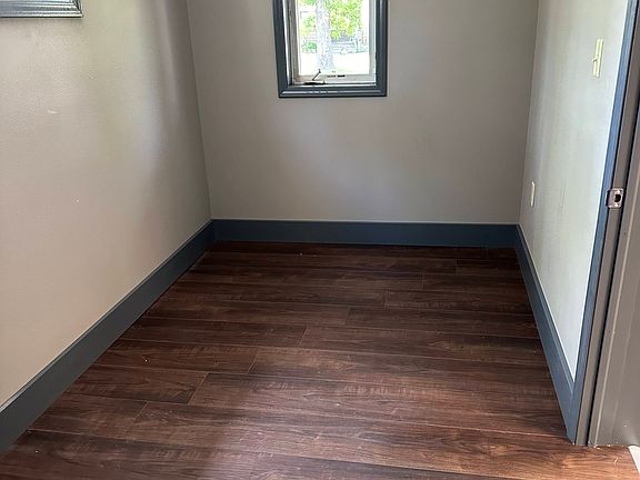 4th image of 1626 5th Ave E #1