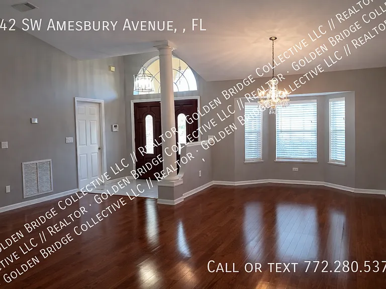 242 SW Amesbury Ave — Photo 3