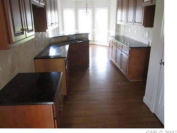 4th image of 199 Carters Farm Dr