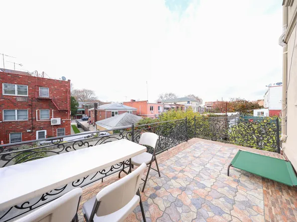 2568 East 2nd Street image 24 of 41