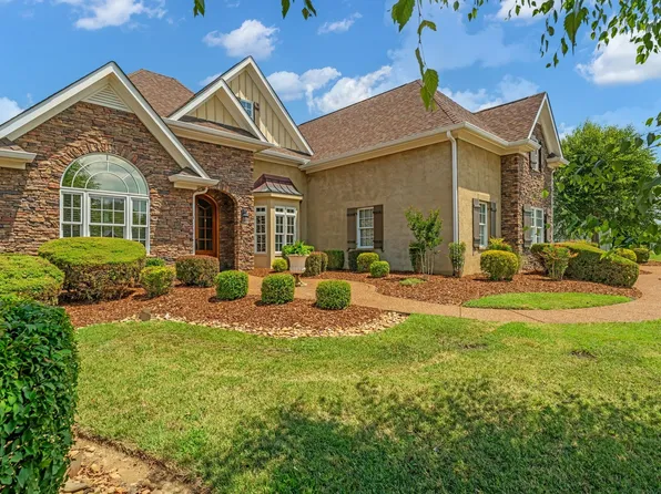126 Copper Creek Dr, Goodlettsville, TN 37072