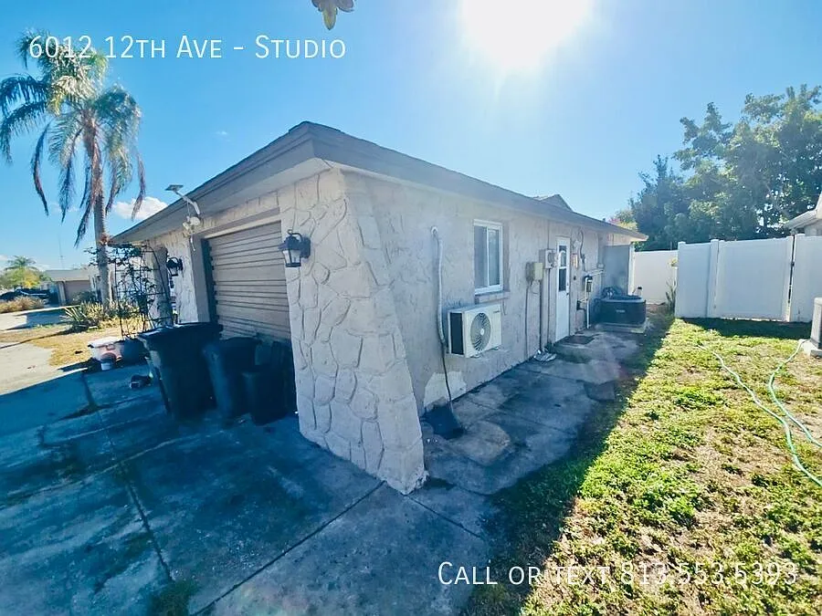 Building Photo - 6012 12th Ave #STUDIO
