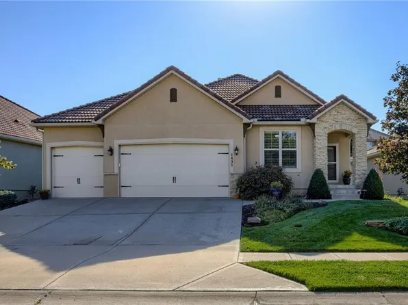1431 SW Logos Dr, Lees Summit, MO 64081