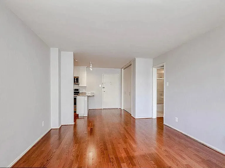 2401 H St NW #706 — Photo 12
