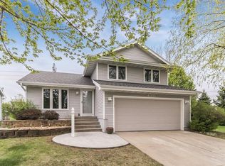 4705 Ashley Park Dr, West Des Moines, IA 50265