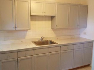 5851 N Spaulding Ave, Chicago, IL 60659