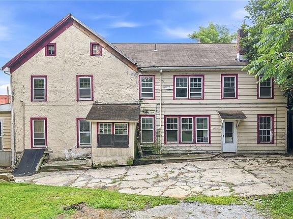 4th image of 245 Main St