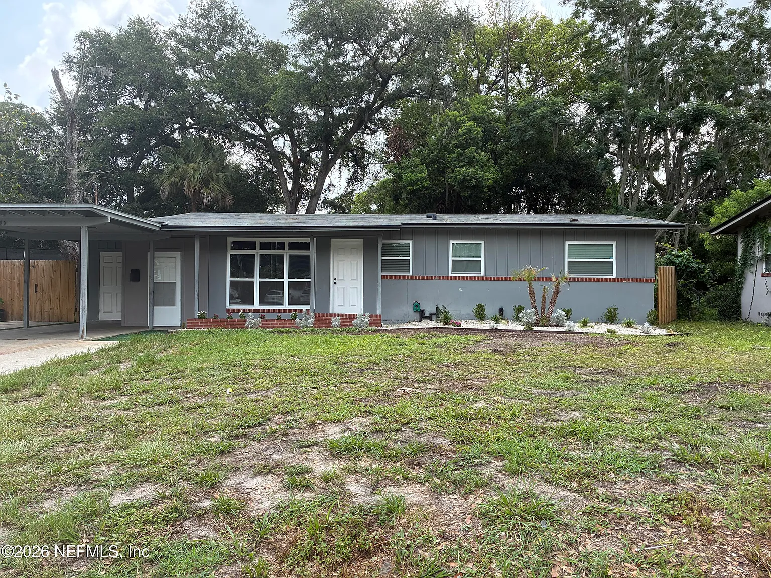 3 bed, 1.5 bath, 1167 sqft, $1,550 — Photo 2