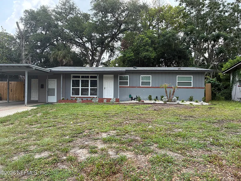 1739 Cesery Blvd — Photo 2