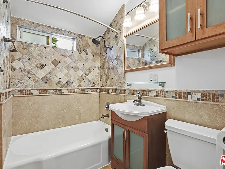 325 Vernon Ave #4 — Photo 13