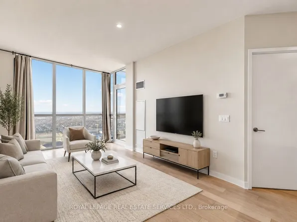 3975 Grand Park Dr #2103, Mississauga, ON L5B 0K4