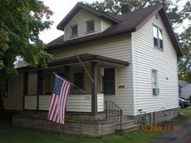 1120 Willard Ave SE photo 1