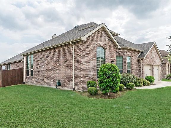 2nd image of 5213 Grovewood Dr